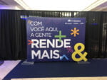 backdrop lona banco rendimento 1